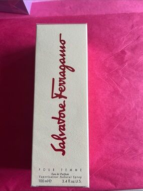 Salvatore Ferragamo Pour Femme NWT